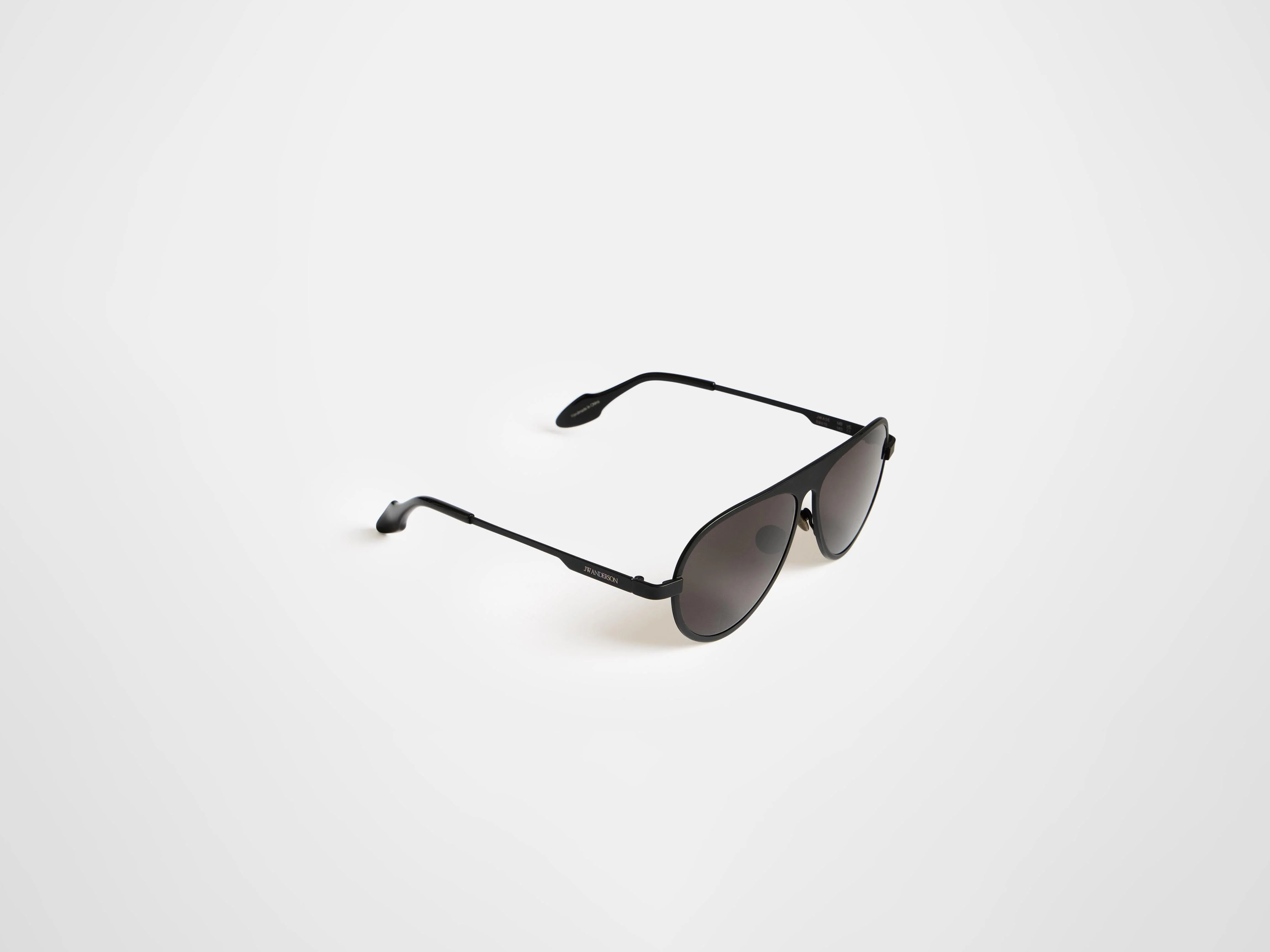 JWA05 AVIATOR SUNGLASSES IN BLACK - Image 5