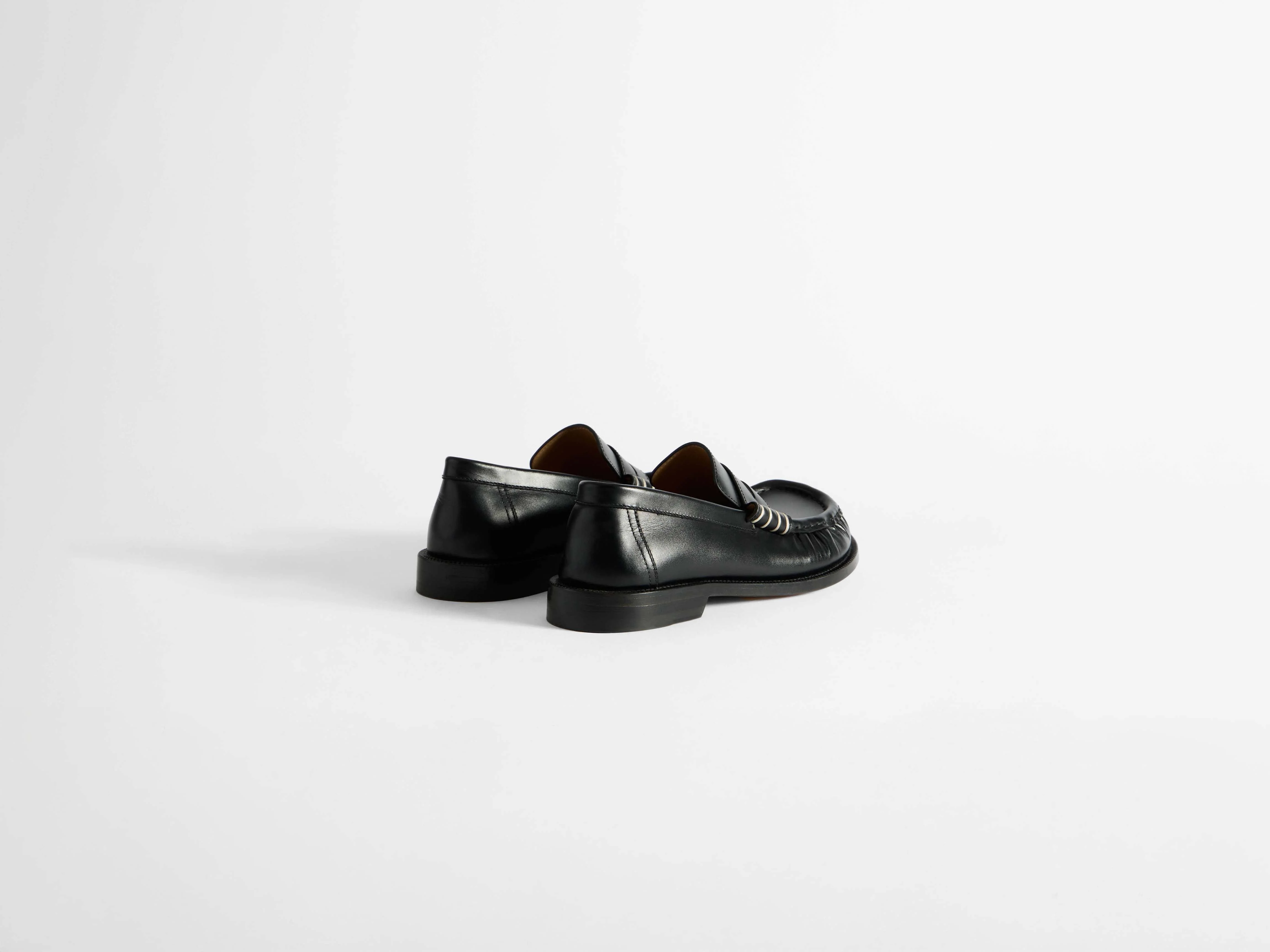 MENS LOAFER MOCCASINS IN BLACK - Image 3