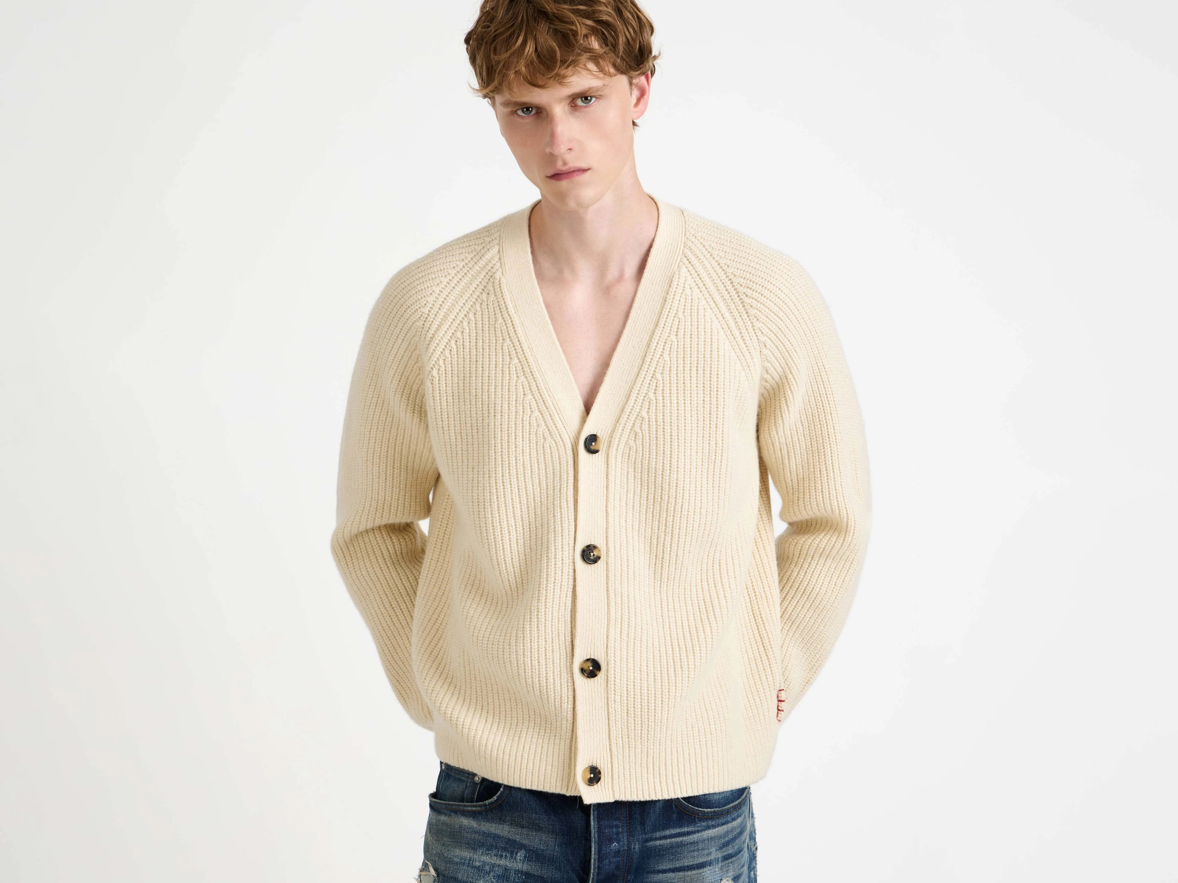 MENS V-NECK CARDIGAN IN IVORY - Image 5