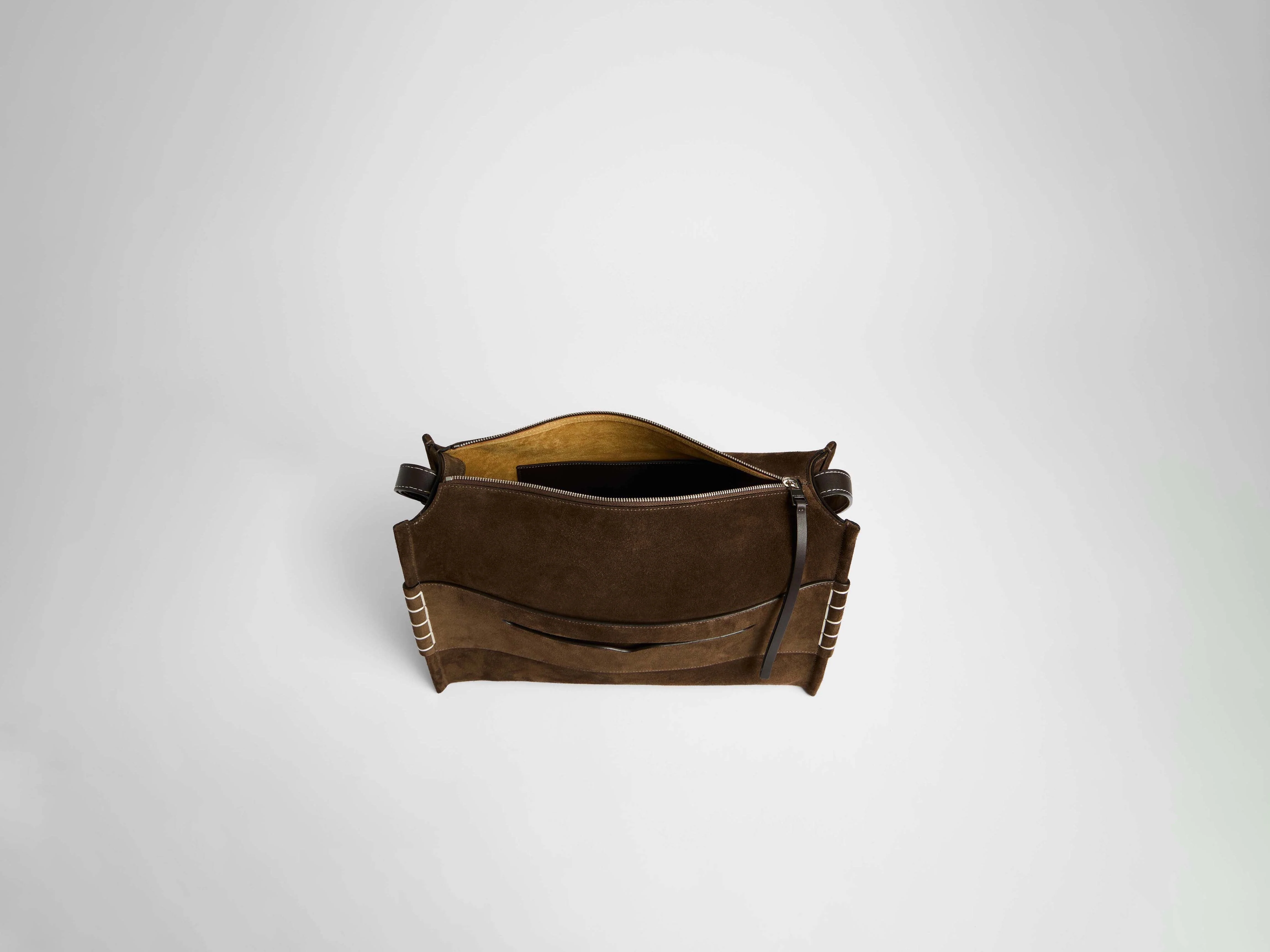 MESSENGER LOAFER BAG IN CHOCOLATE BROWN SUEDE - Image 5
