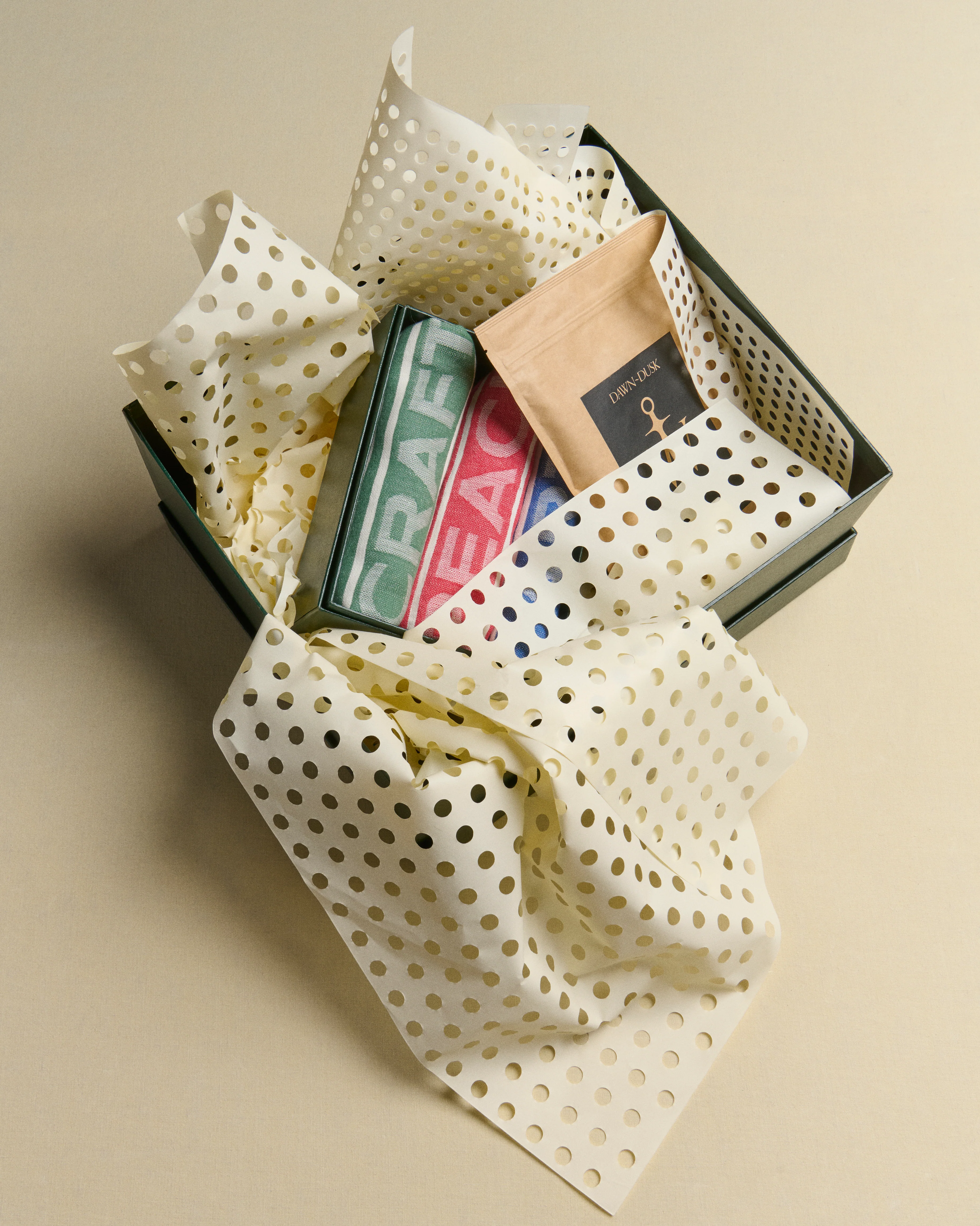 SET OF IRISH LINEN TEA TOWELS IN MULTI - Image 8