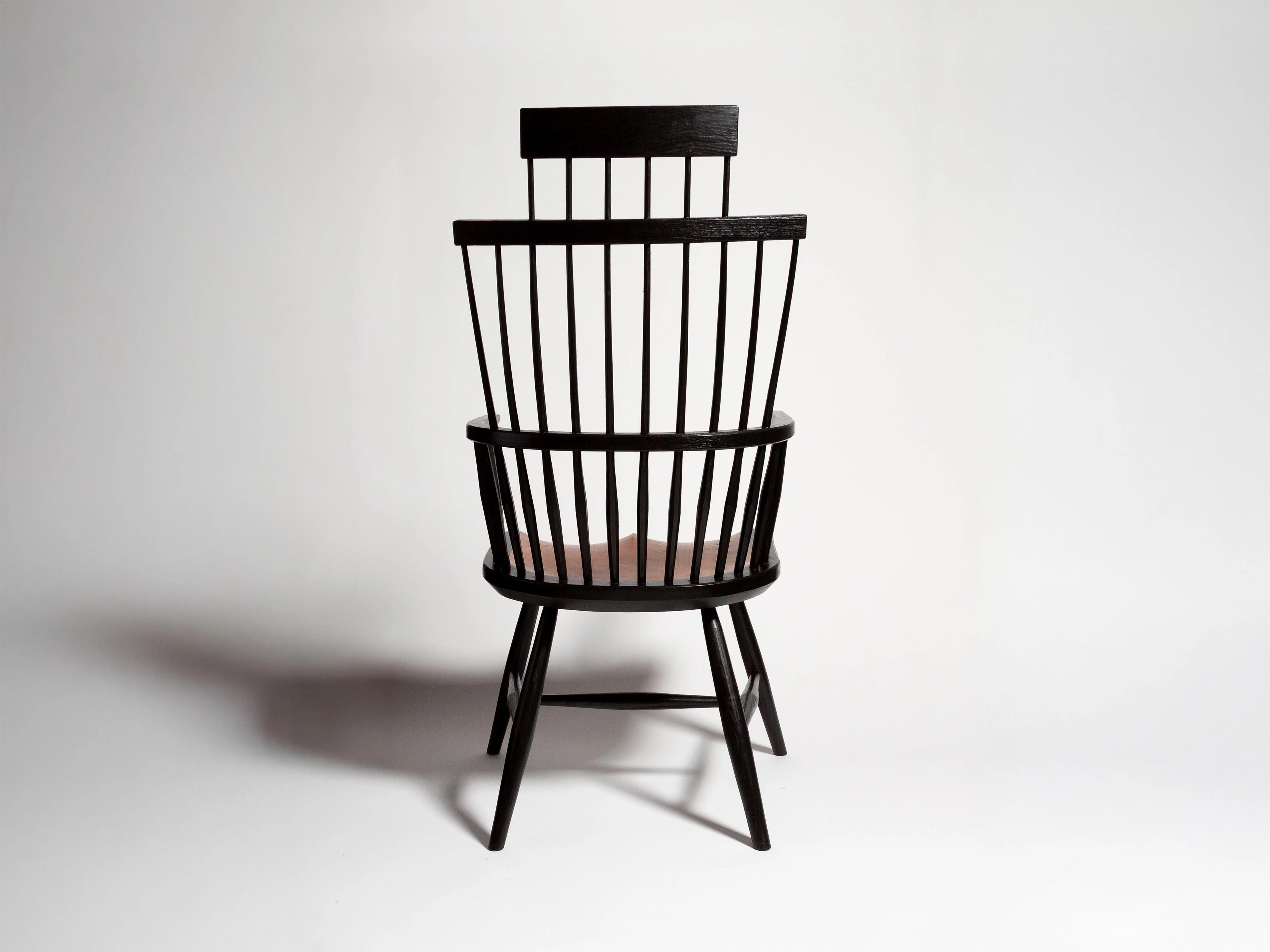 WEDDING CAKE ARMCHAIR IN BLACK - Image 3