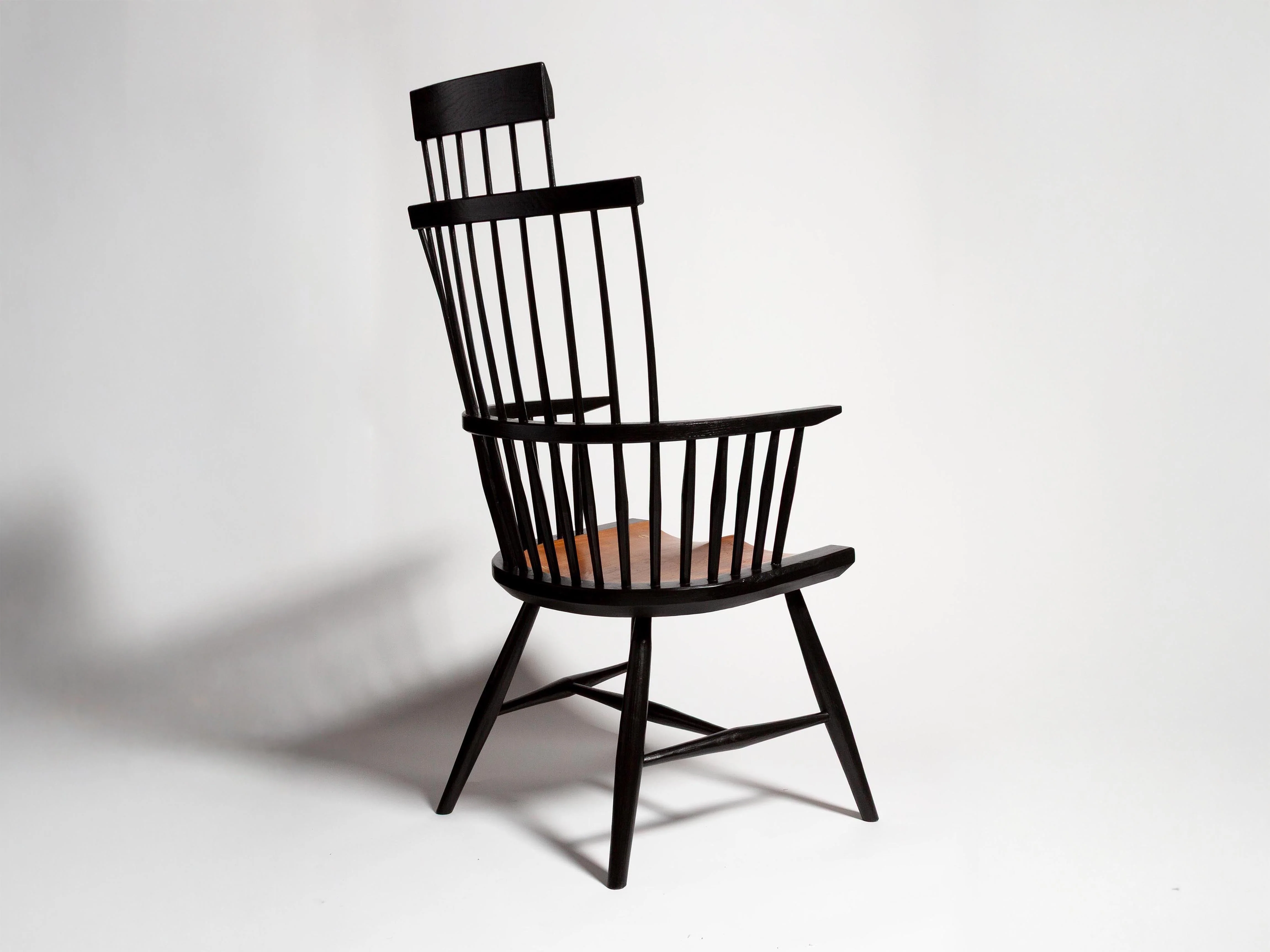 WEDDING CAKE ARMCHAIR IN BLACK - Image 4