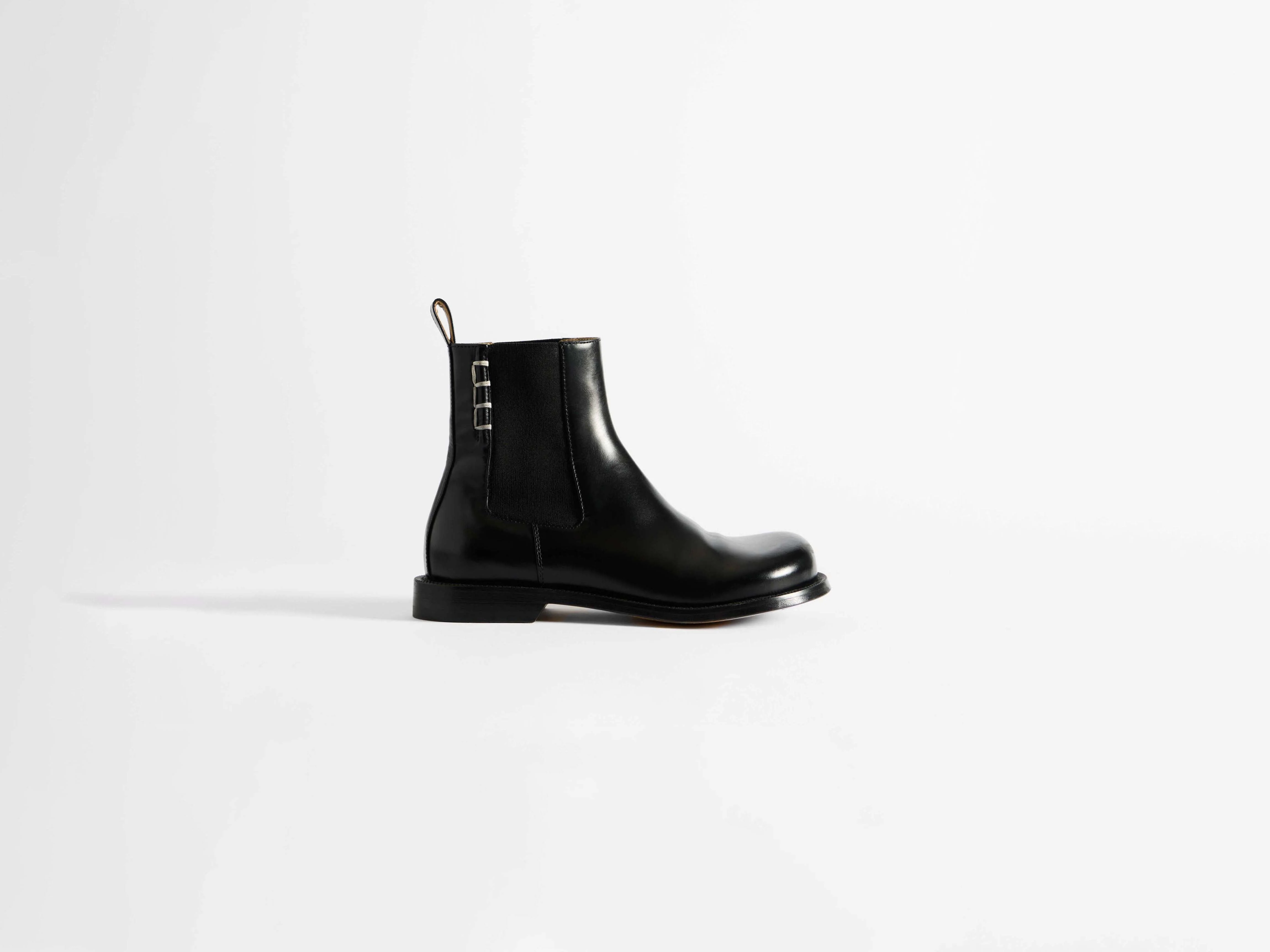 WOMENS CHELSEA LOAFER BOOTS IN BLACK - Image 4