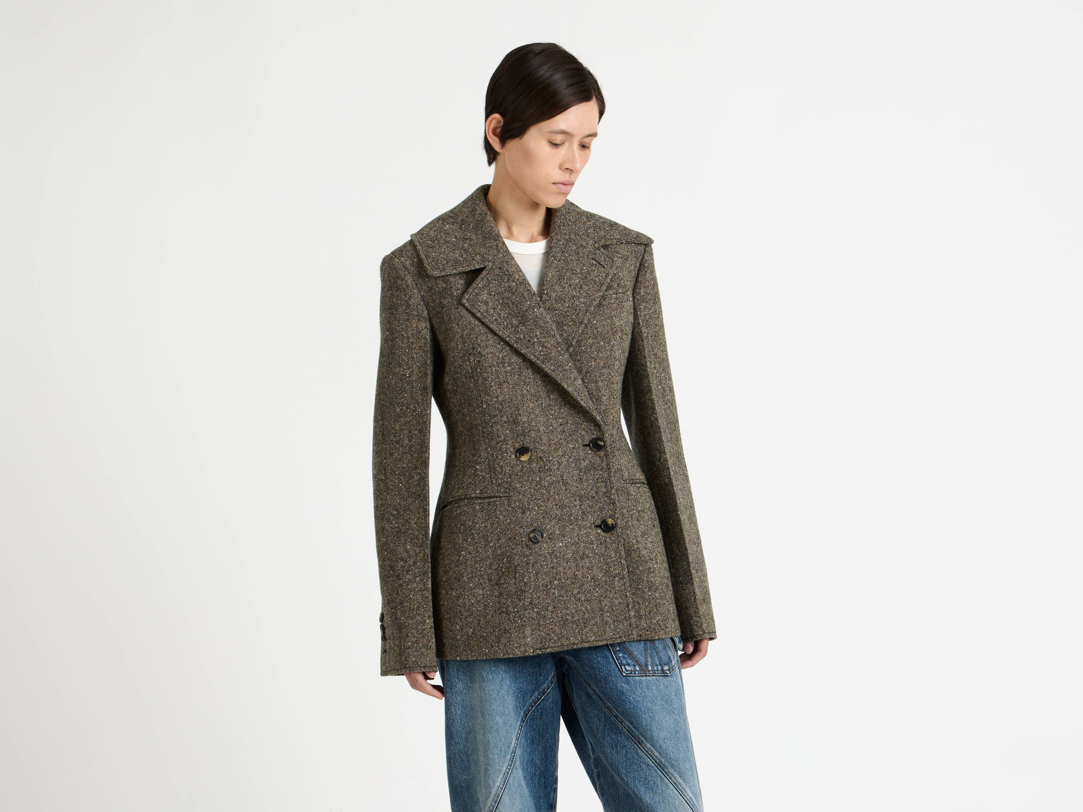 WOMENS FITTED WAIST TAILORED JACKET IN BEIGE & BLACK - Image 5