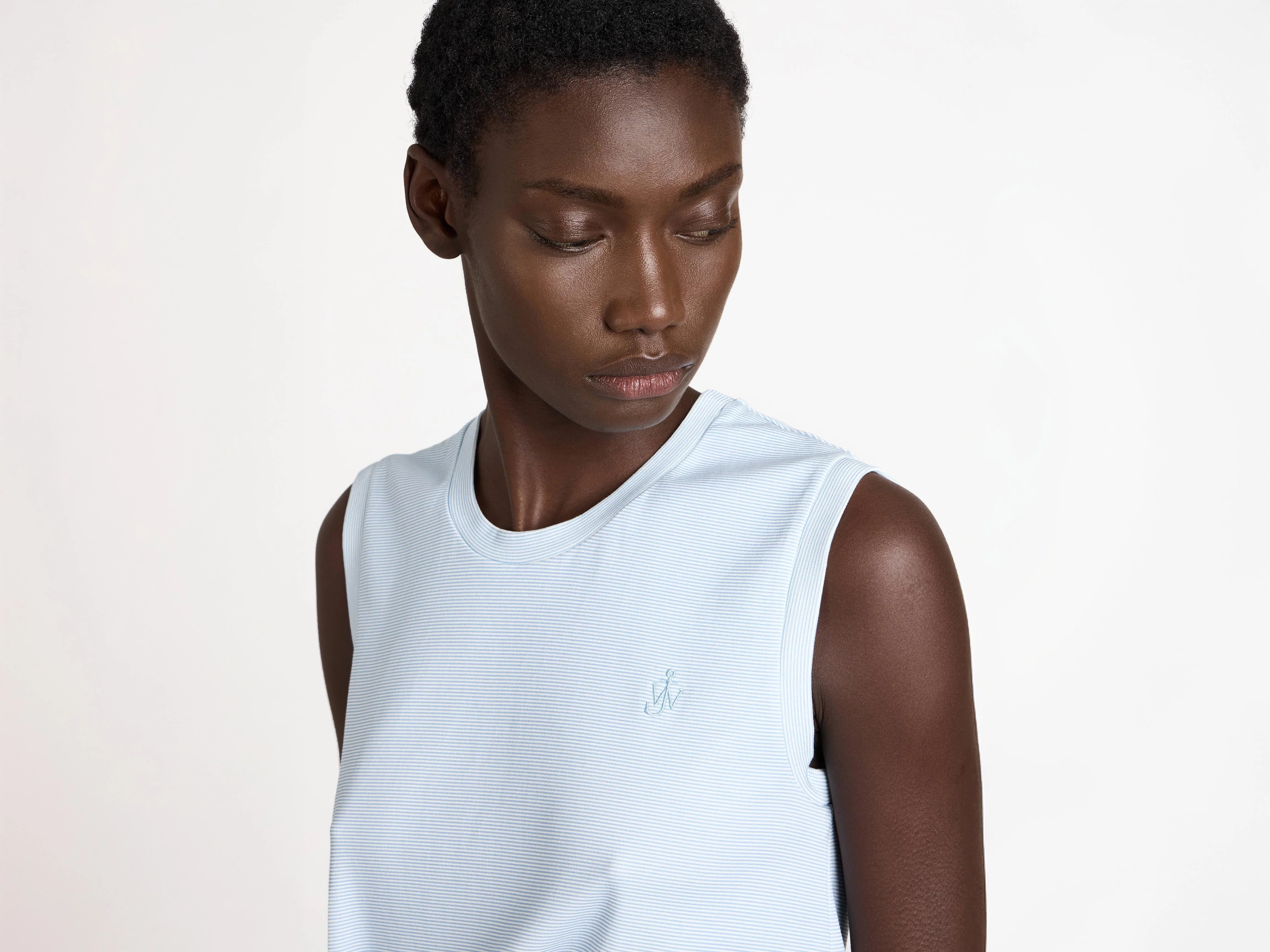 WOMENS HEM KNOT TANK TOP IN WHITE & BLUE - Image 3