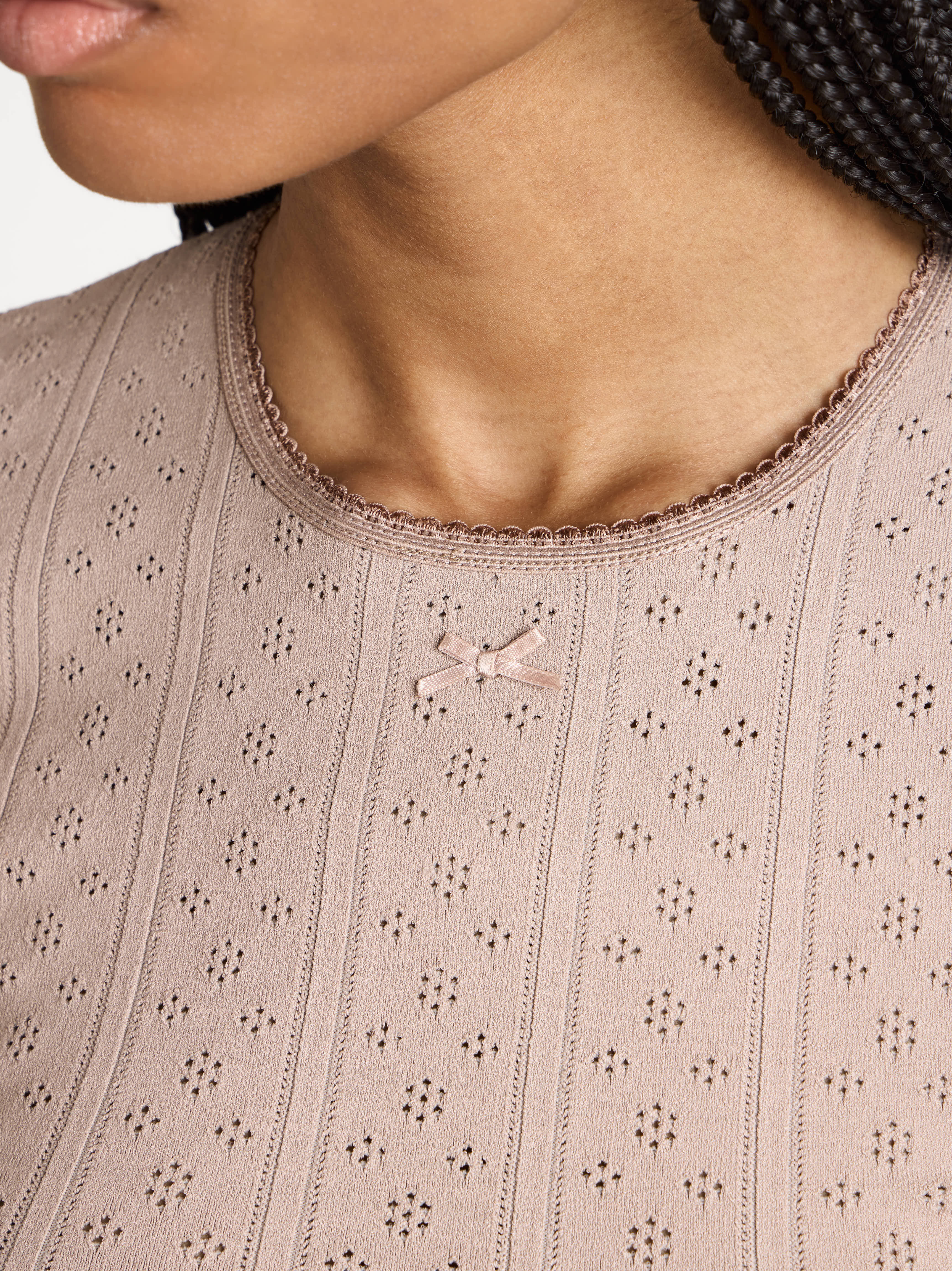 WOMENS KNITTED POINTELLE T-SHIRT IN TAUPE - Image 4