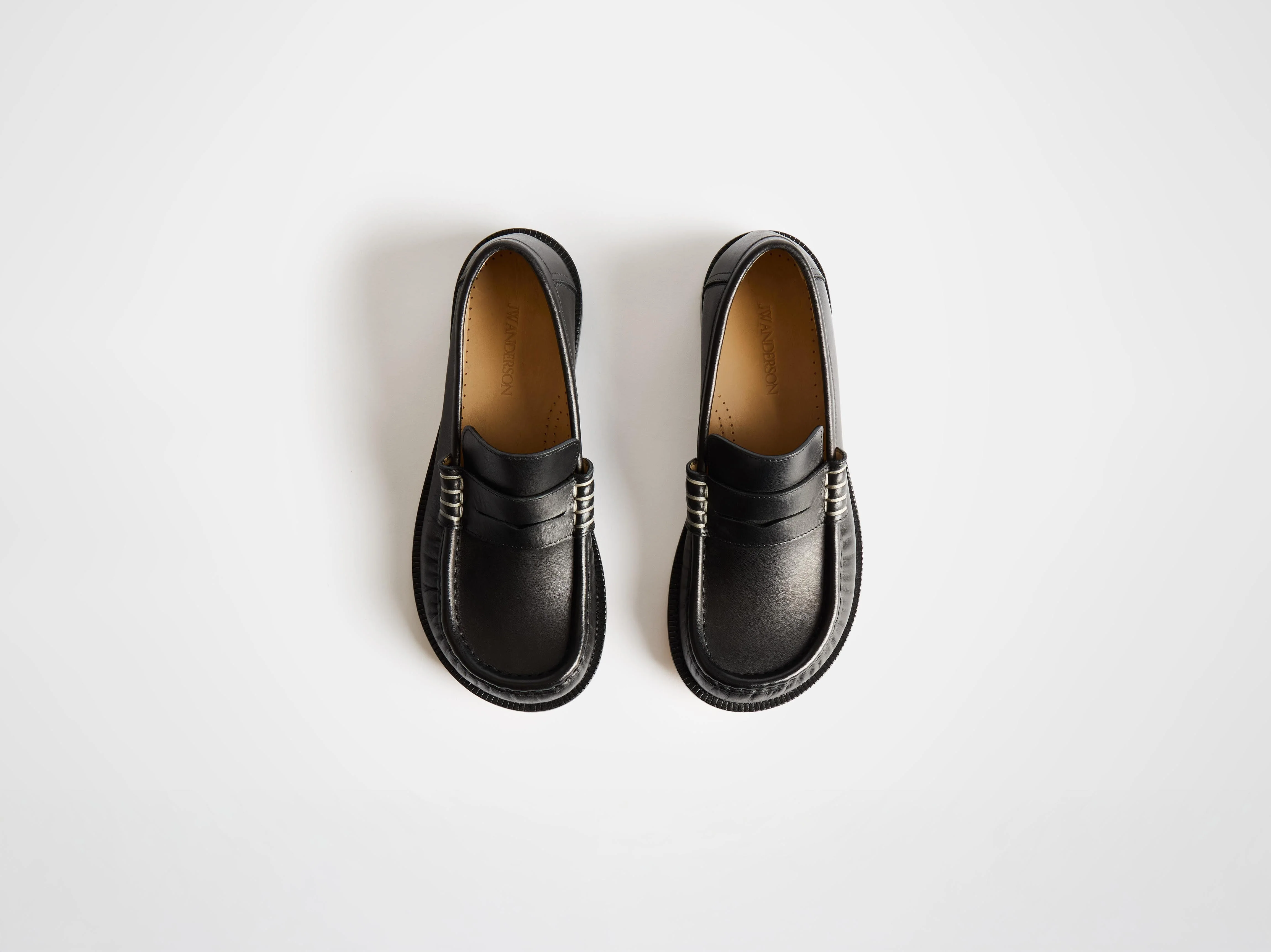 WOMENS LOAFER MOCCASIN IN BLACK - Image 6