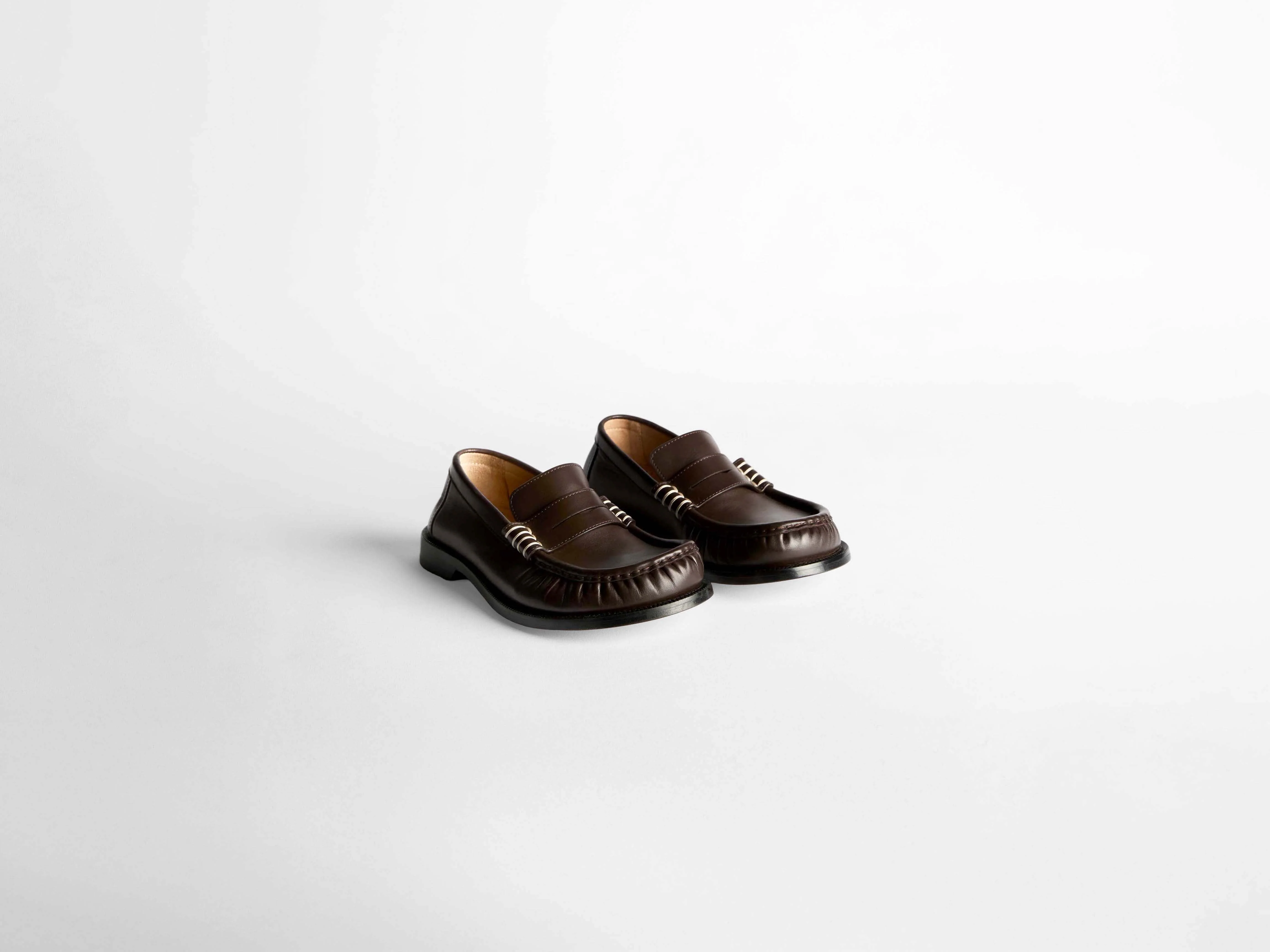 WOMENS LOAFER MOCCASIN IN CHOCOLATE BROWN - Image 4