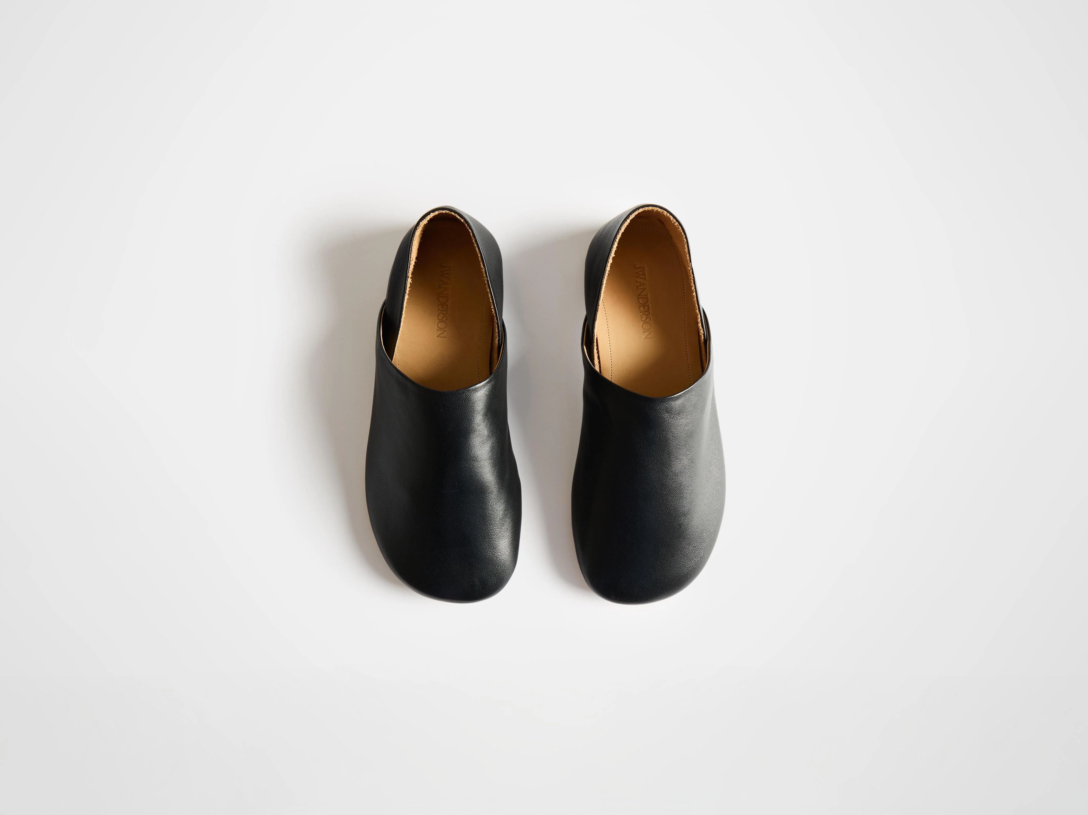WOMENS SLIPPER MULES IN BLACK - Image 4